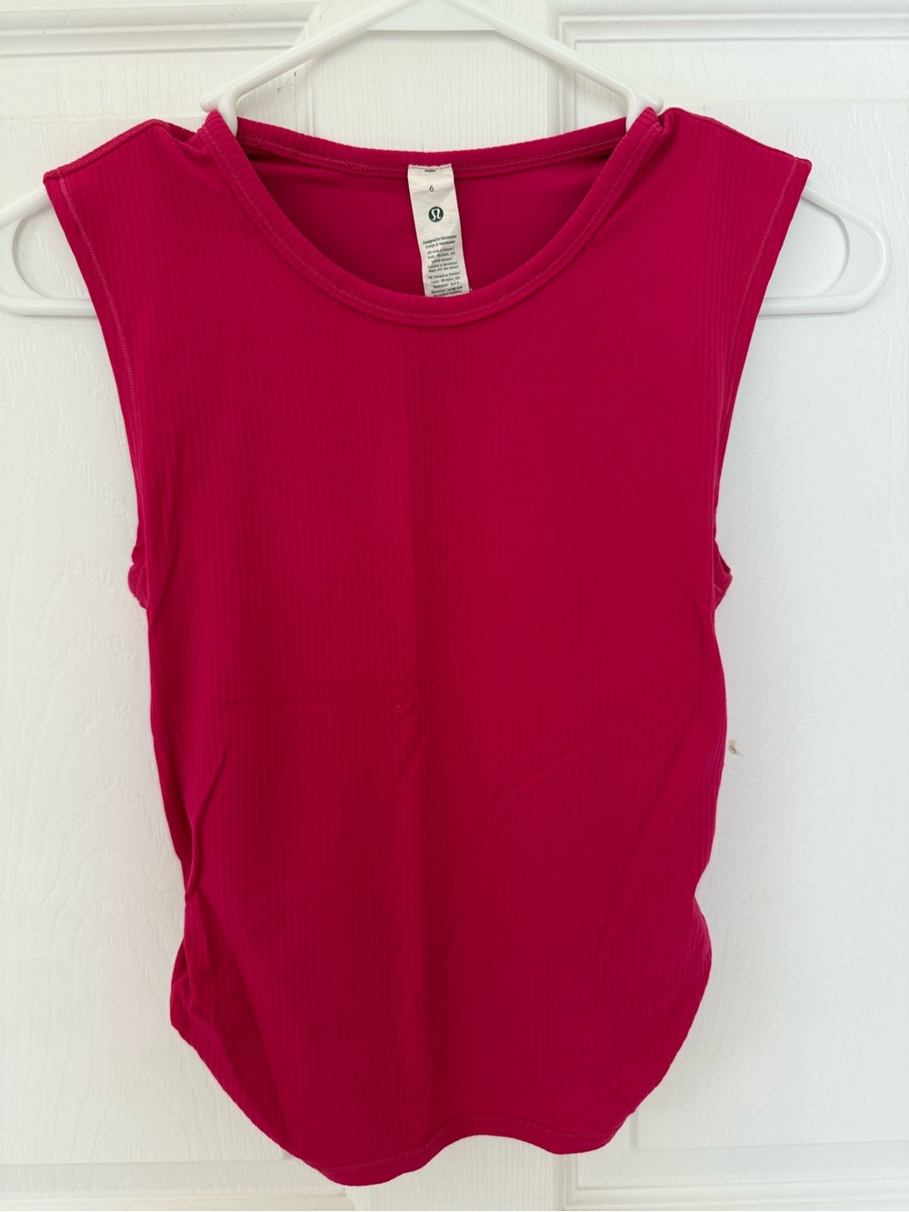 Lululemon Ribbed Sleeveless Tank with Cutout Back, Size 6